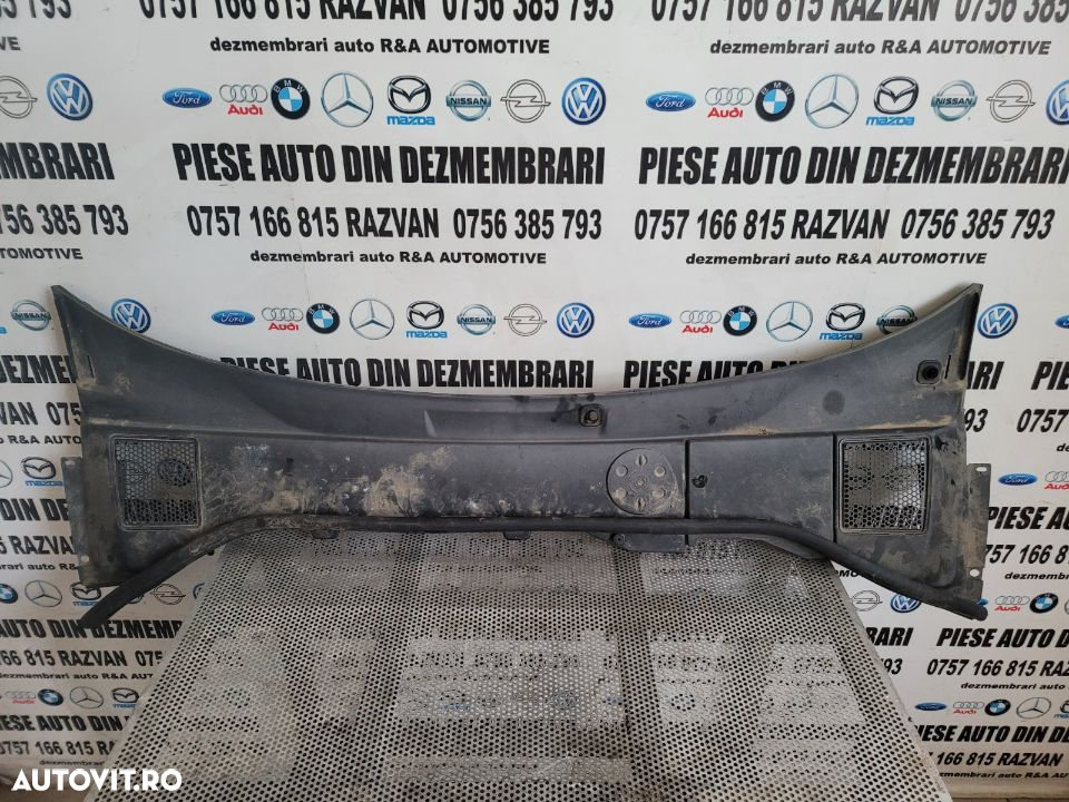 Grila Stergatoare Volvo V70 XC70 Volan Stanga An 2007-2016 Dezmembrez Volvo V70 - 2