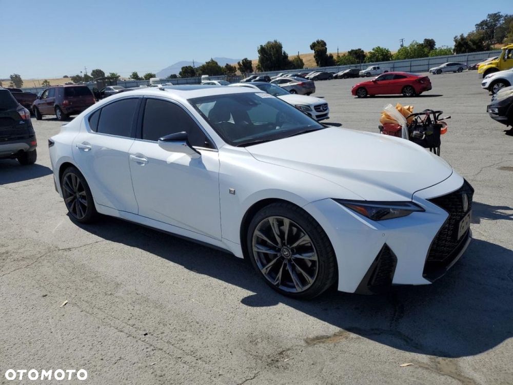 Lexus IS - 2