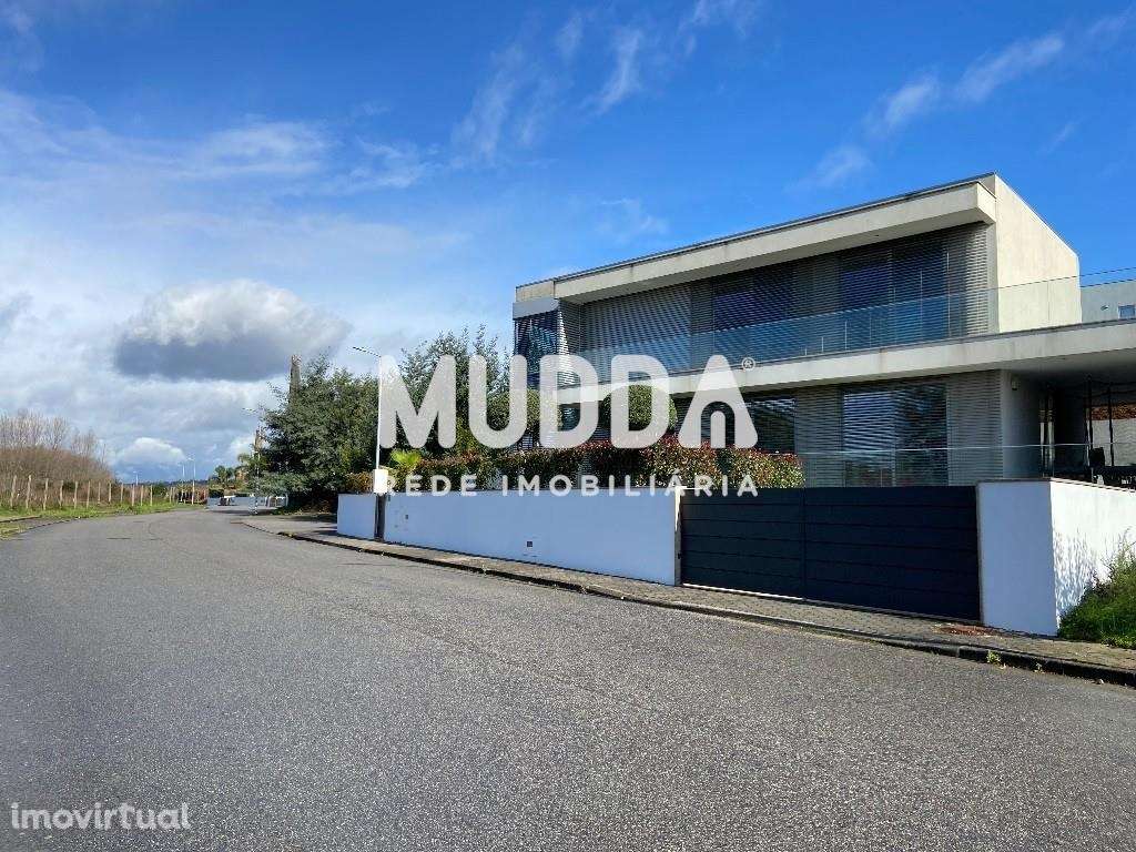 Terreno de 759 m2 para Construção - Grande imagem: 3/14