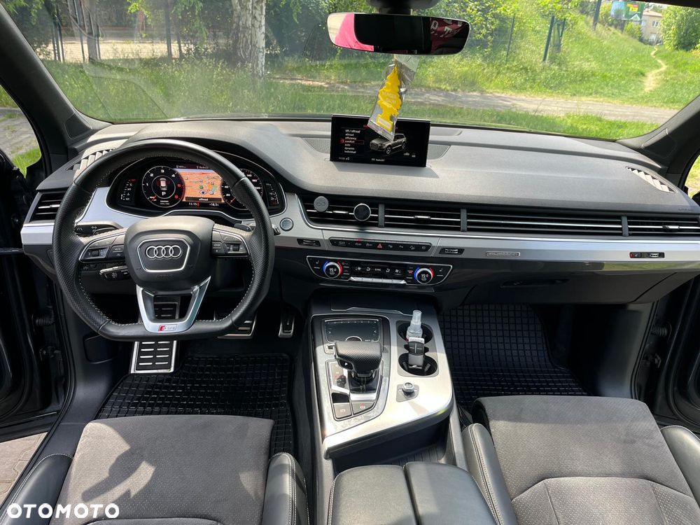Audi Q7 - 6