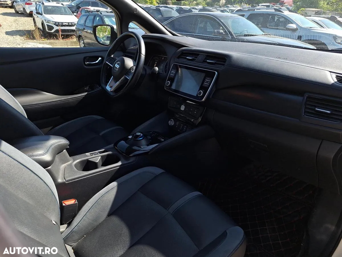 Nissan LEAF Tekna - 9