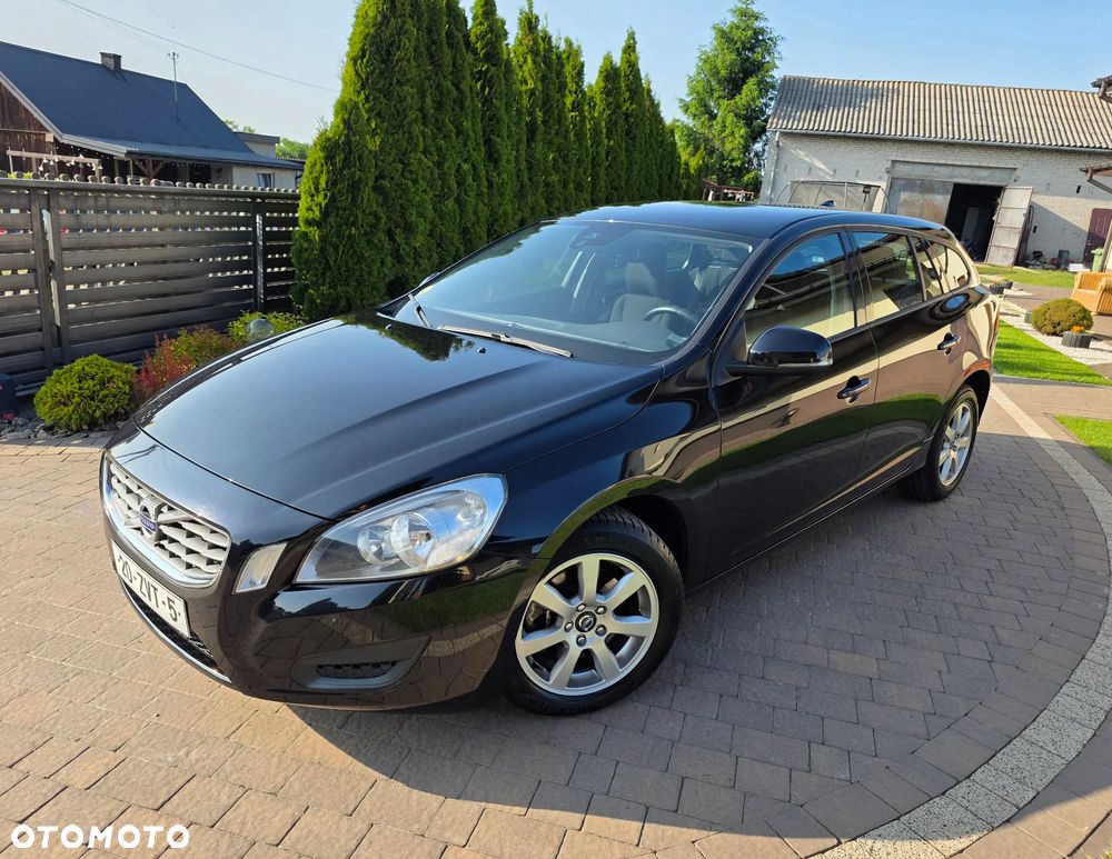 Volvo V60 D4 Kinetic - 2