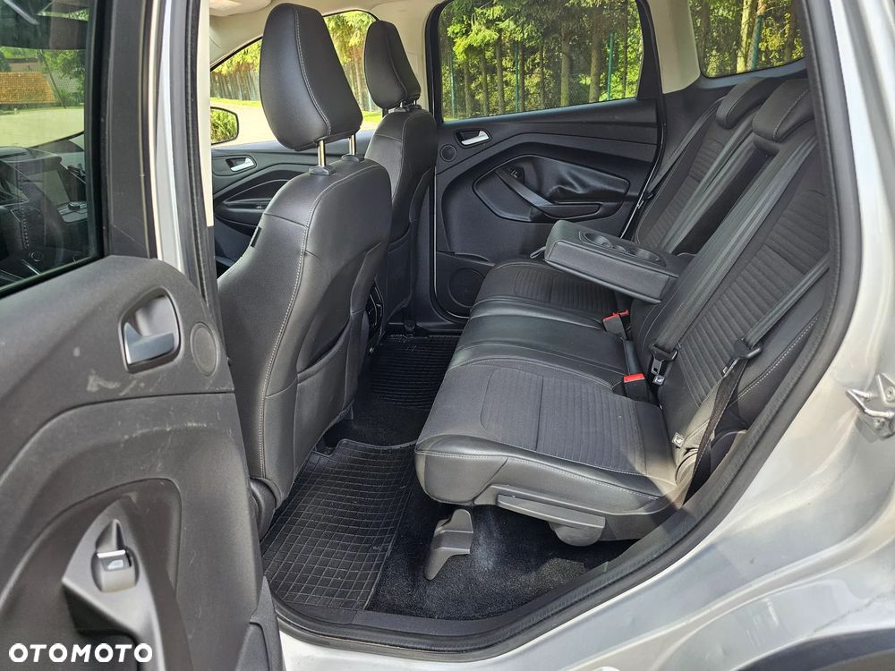 Ford Kuga 2.0 TDCi AWD Titanium - 17