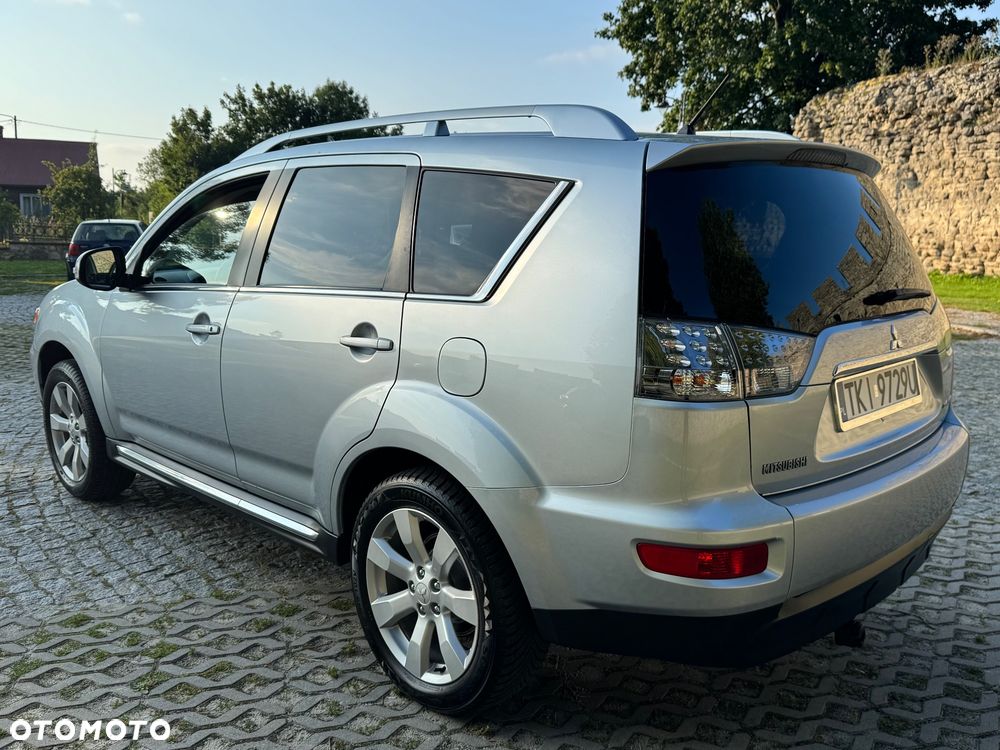 Mitsubishi Outlander 2.0 2WD Invite - 16