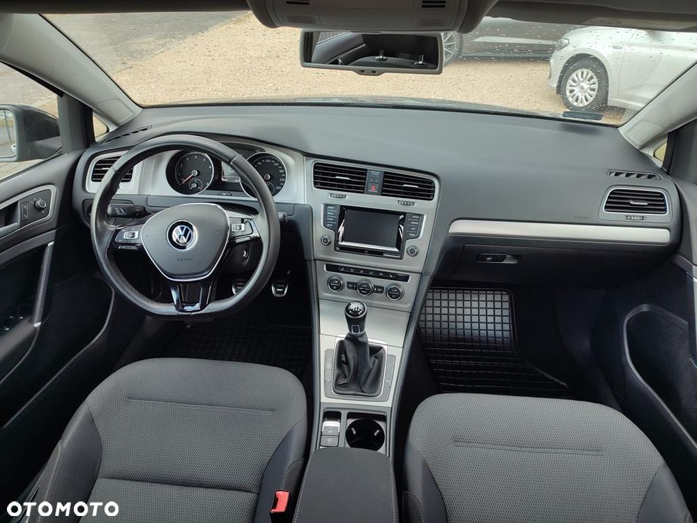 Volkswagen Golf 1.4 TSI BMT Comfortline - 12