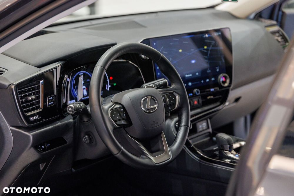 Lexus NX 350h Prestige AWD - 30