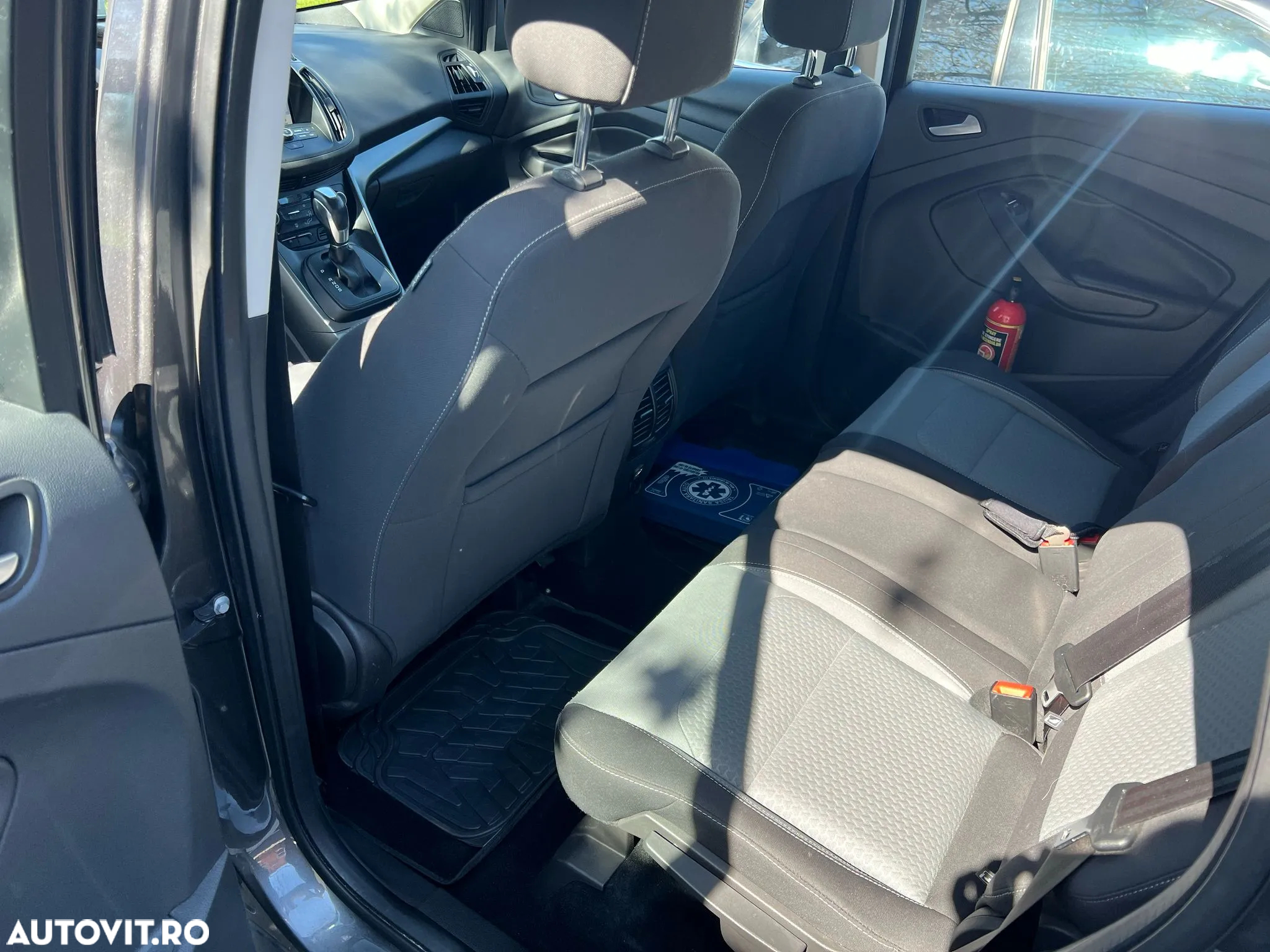 Ford Kuga - 5