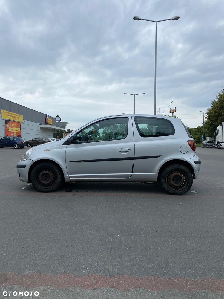 Toyota Yaris 1.3 Blue - 22