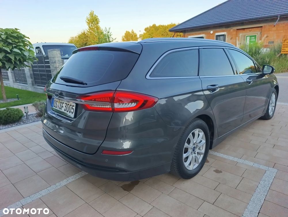 Ford Mondeo - 27