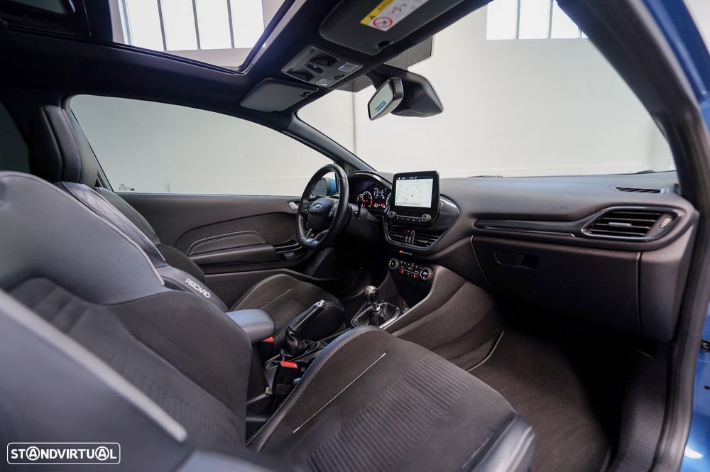 Ford Fiesta 1.5 EcoBoost ST - 32