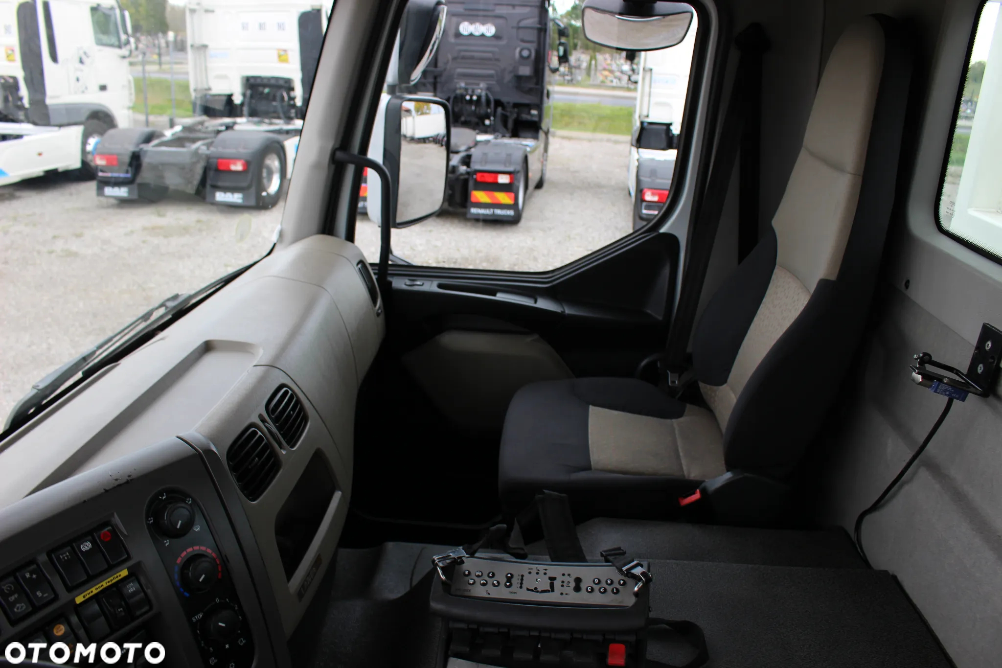 Renault PREMIUM 380 *EEV*/6X4/HDS HIAB XS 166/Pilot /**SERWIS**/ IDEALNY STAN / - 23