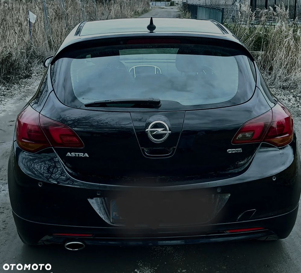 Opel Astra 2.0 CDTI DPF Cosmo - 4
