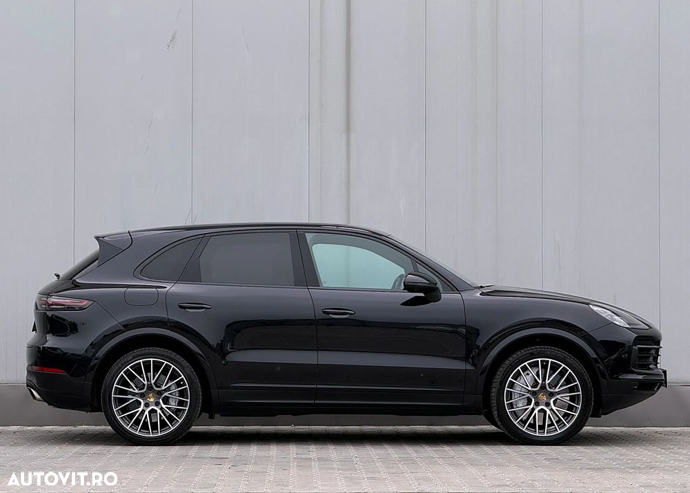 Porsche Cayenne Tiptronic S Platinum Edition - 12