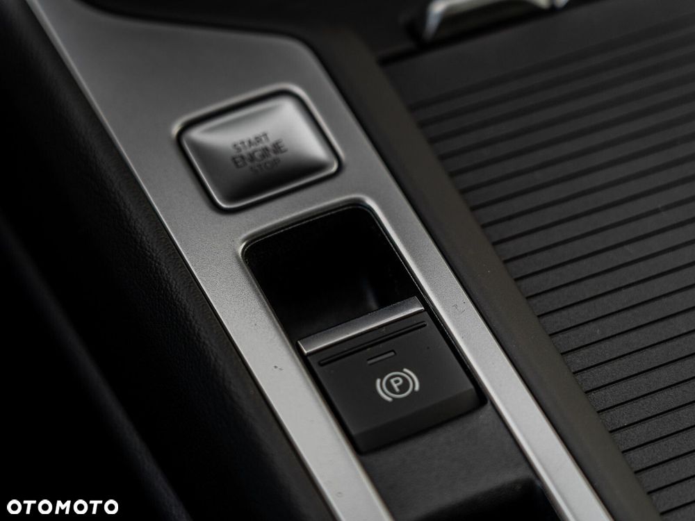 Volkswagen Passat - 30