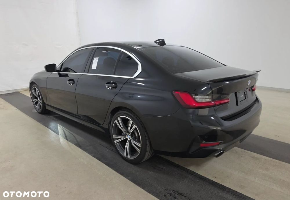 BMW Seria 3 330i M Sport - 7