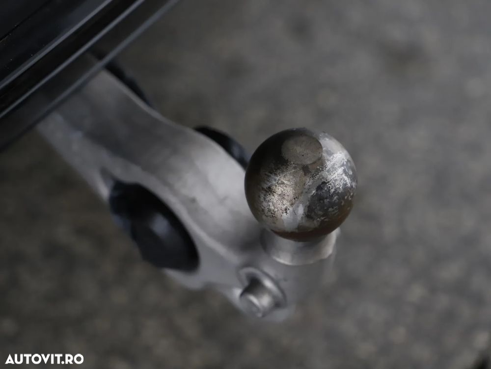 Volkswagen Touareg V6 TDI R-Style - 25