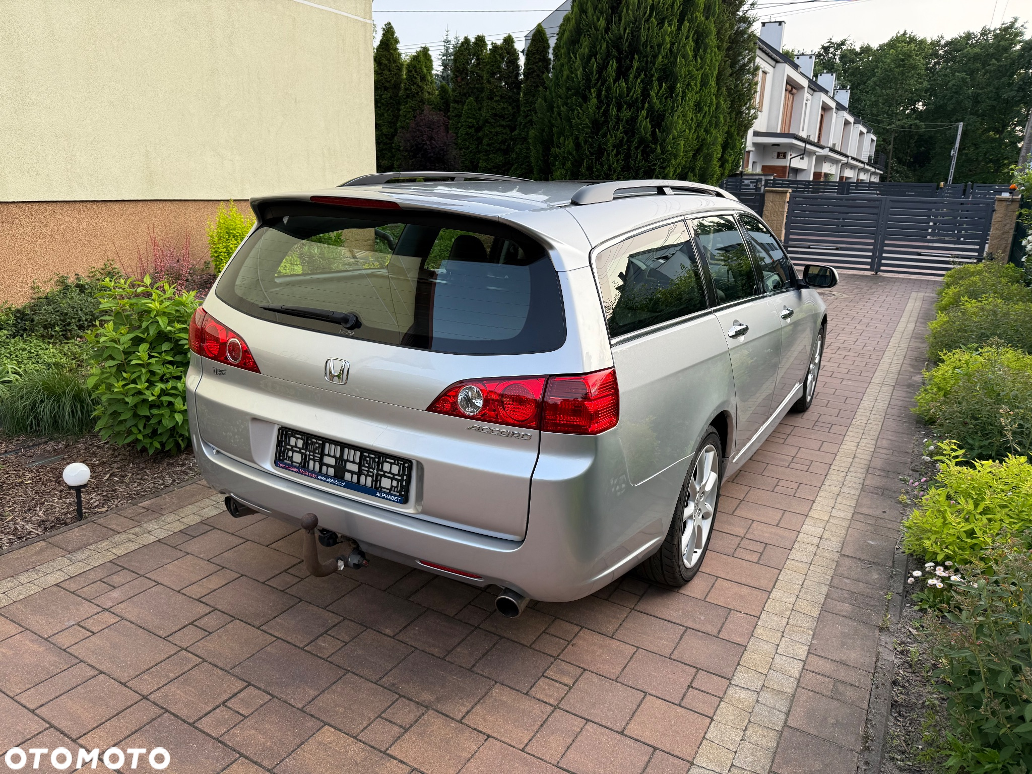 Honda Accord Tourer 2.4 i Automatik Executive - 3