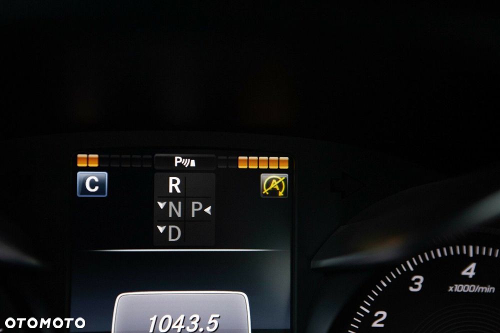 Mercedes-Benz Klasa C - 32