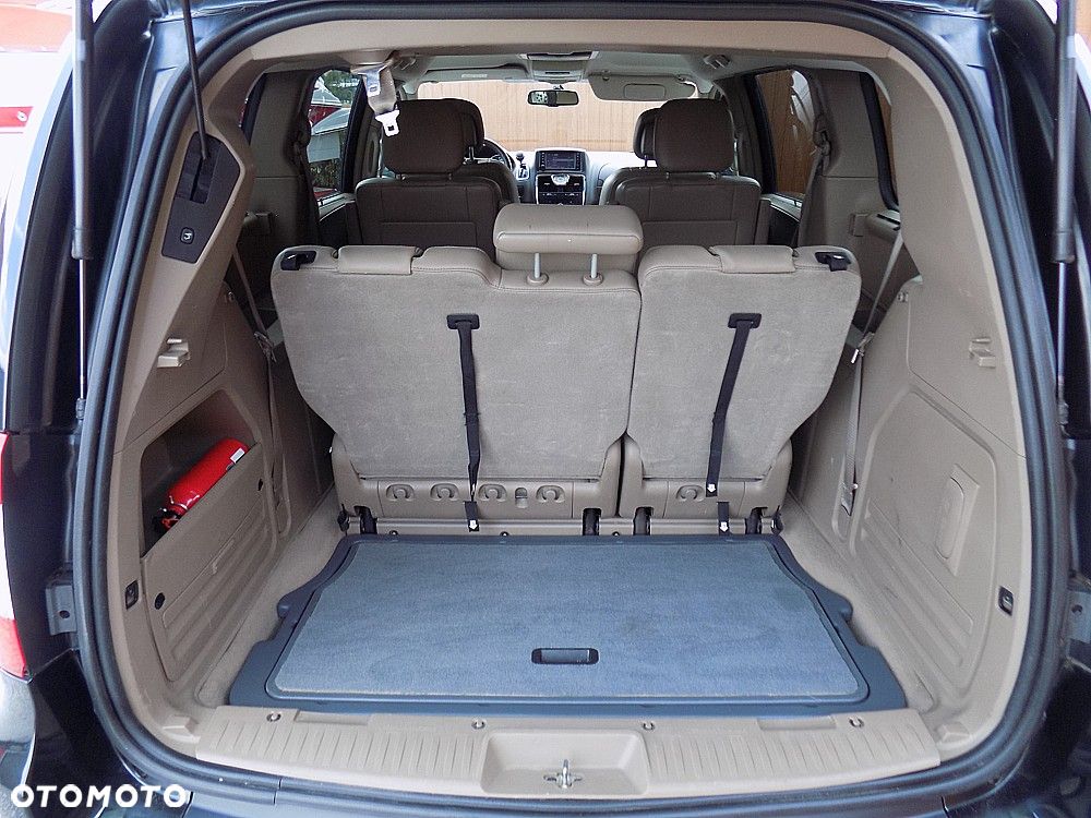 Lancia Voyager 2.8 CRD16v Silver - 22