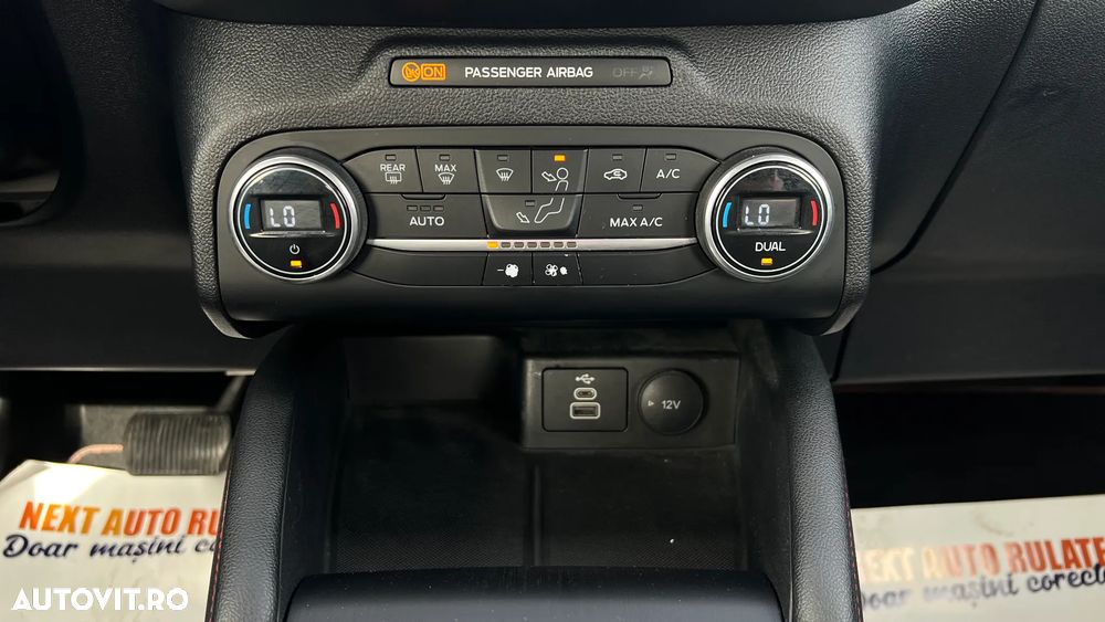 FORD Kuga 2023 — imagine 14