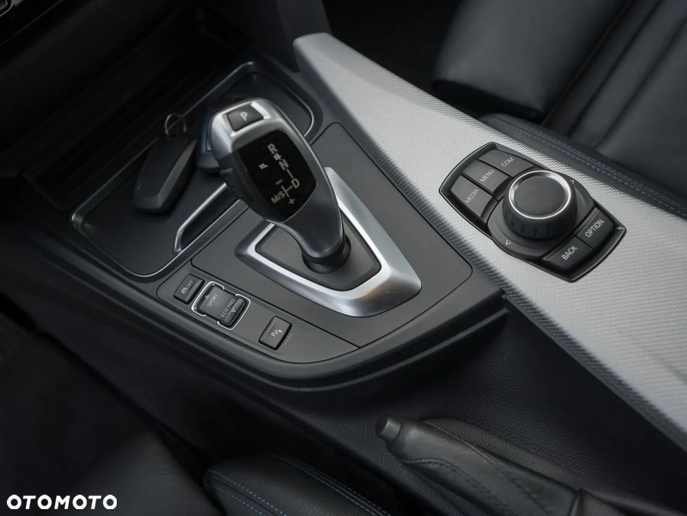 BMW Seria 3 320i GPF M Sport - 37