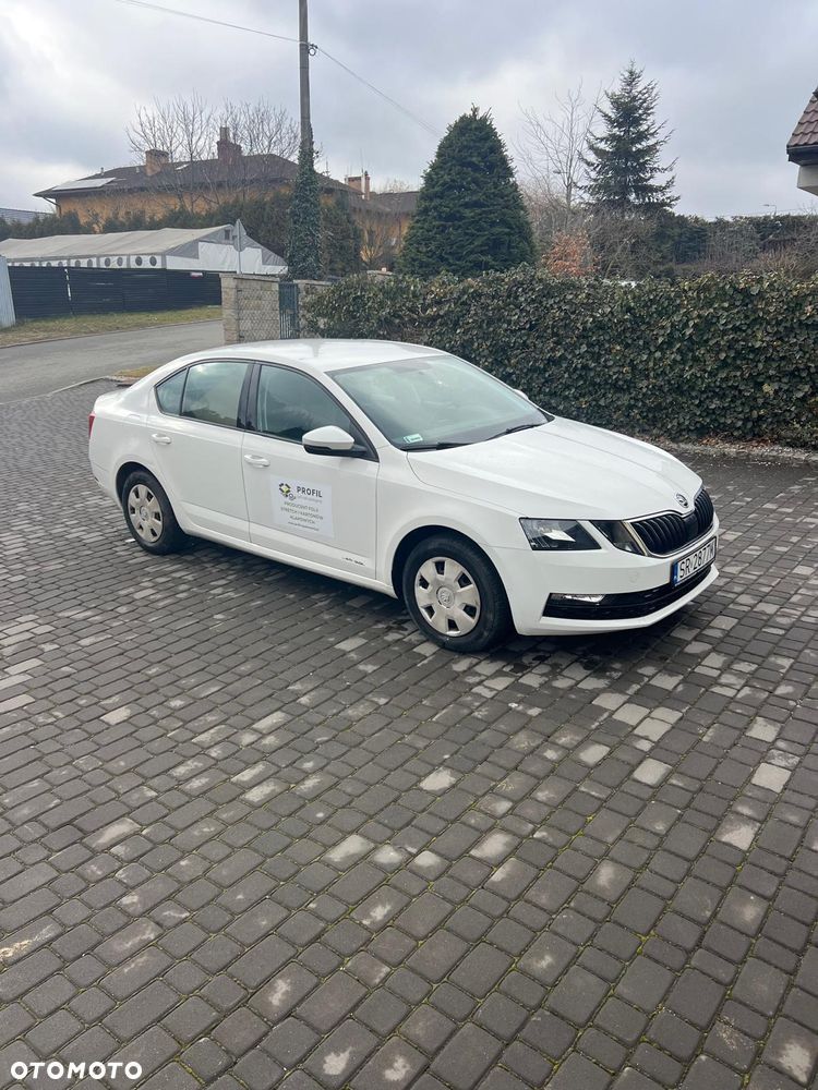 Skoda Octavia - 3