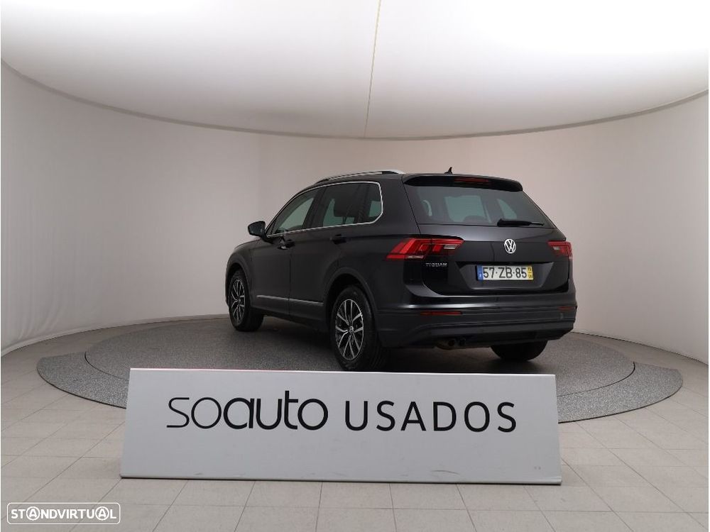 VW Tiguan 2.0 TDI Confortline - 6