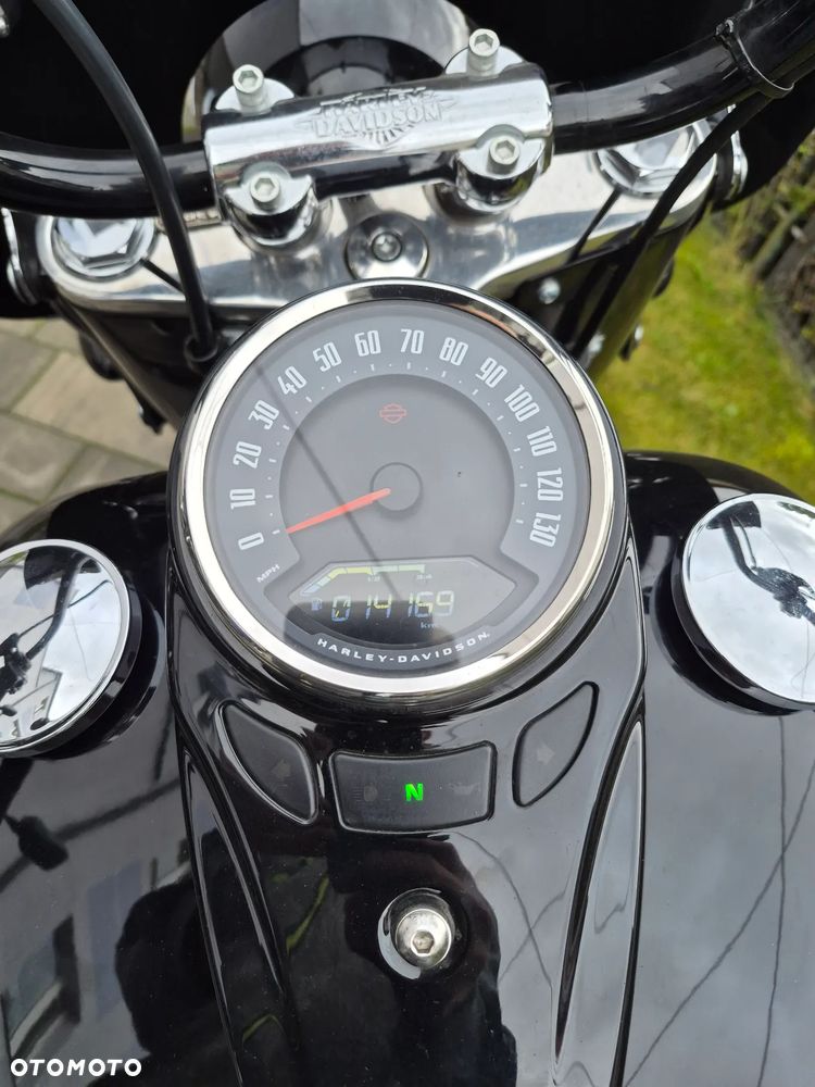 Harley-Davidson Softail Heritage Classic - 15