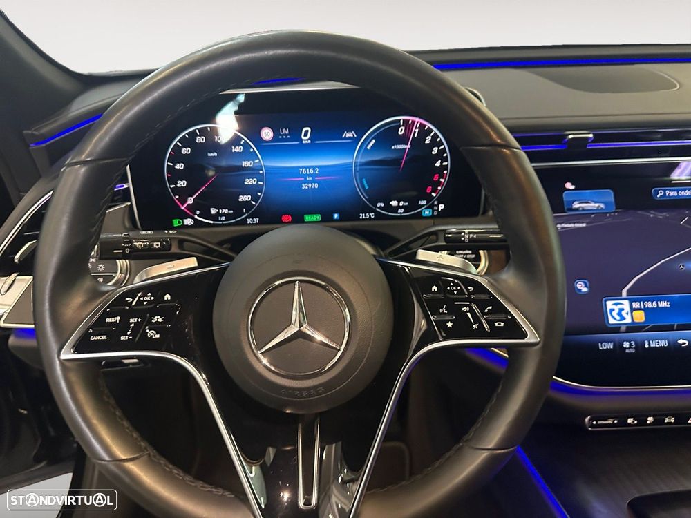 Mercedes-Benz E 300 - 12