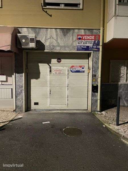 Vende se Garagem - Grande imagem: 2/5