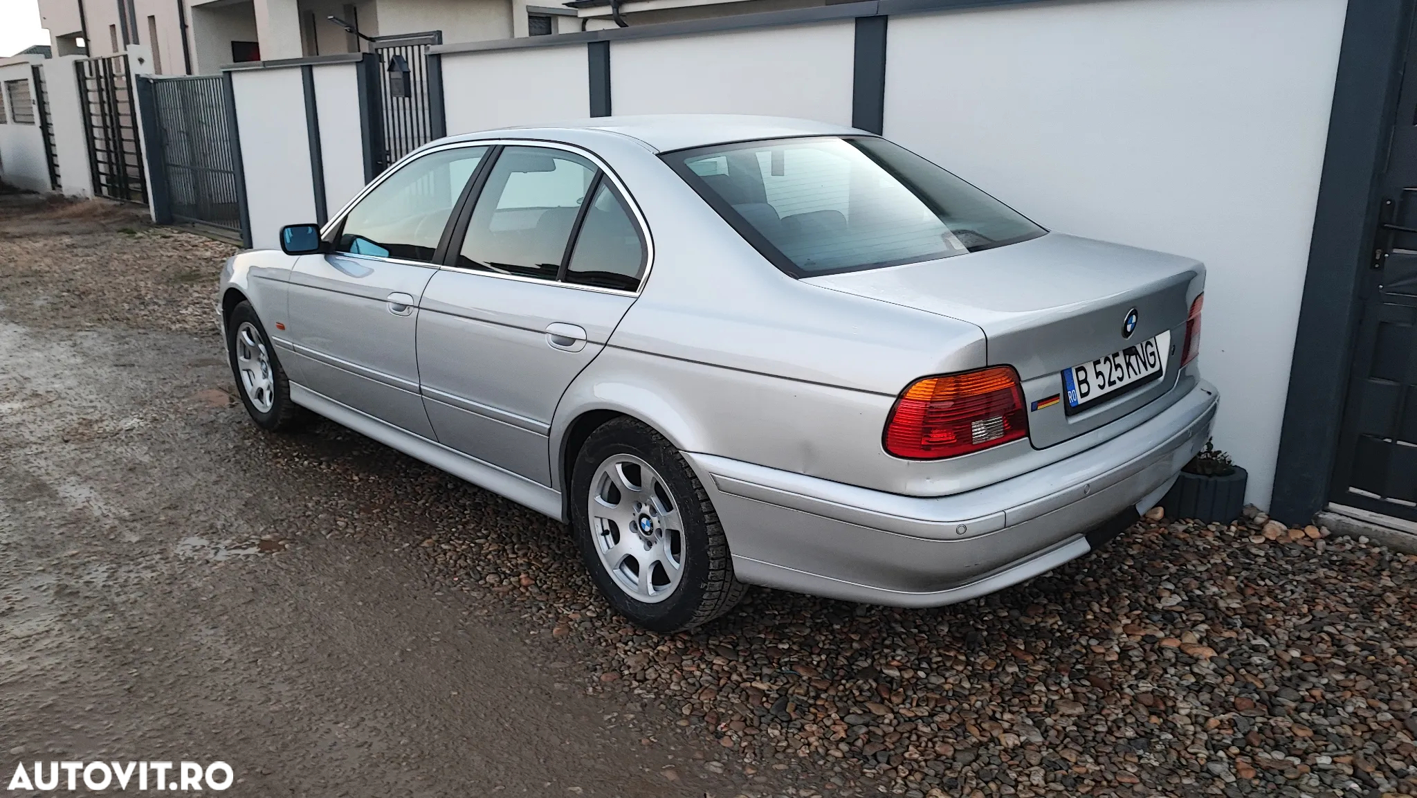BMW Seria 5 525dA - 4