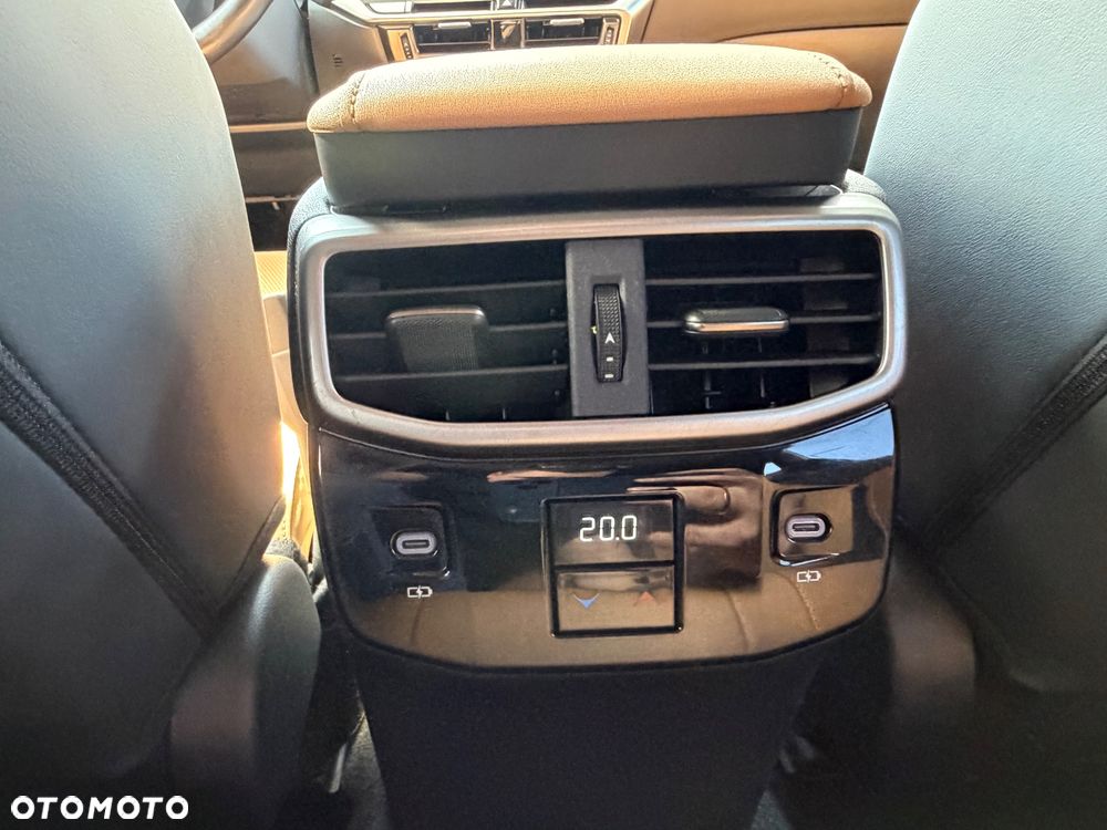 Lexus RX 350h Prestige - 37