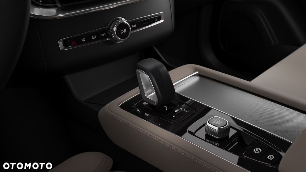 Volvo XC 90 B5 B AWD Core 7os - 17