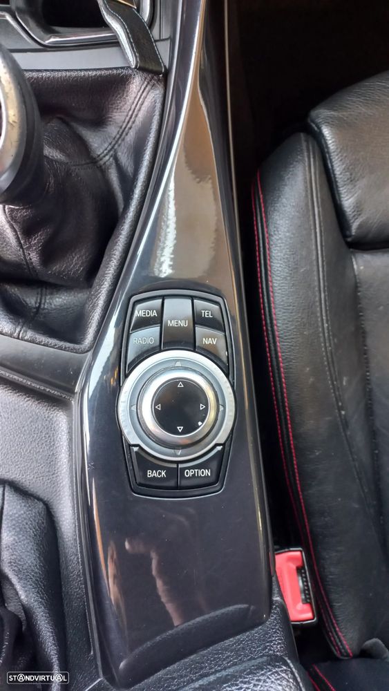 BMW 116 d EDynamics Line Sport — fotografia 11