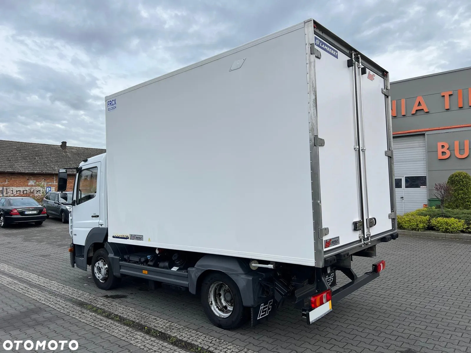 Mercedes-Benz ATEGO 816 EURO 6 CHŁODNIA HAKOWA KONTENER IZOTERMA LAMBERET PODUSZKI KLIMA - 4