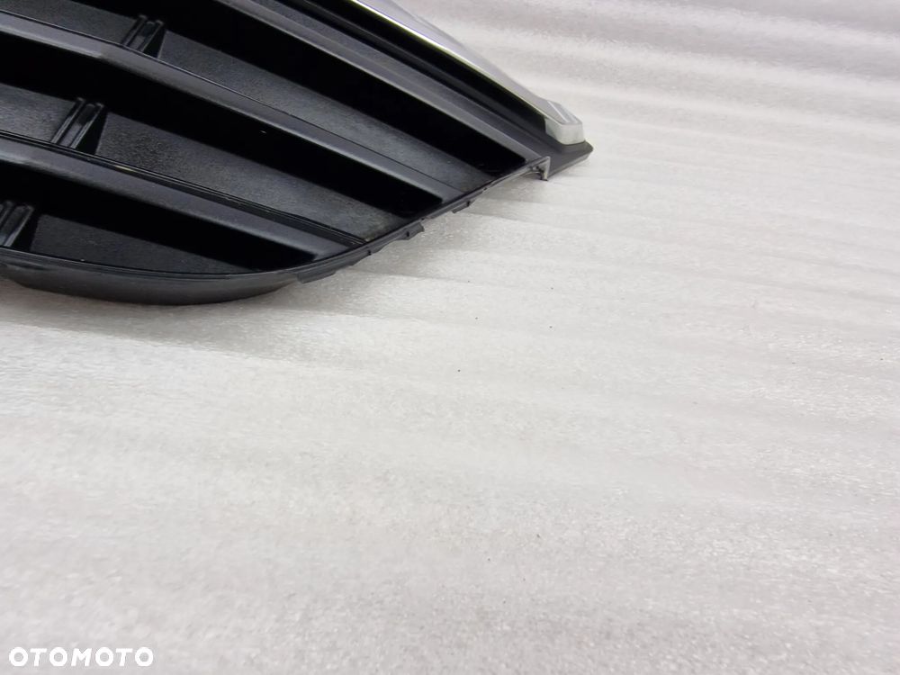 VW T6 LIFT T6.1 7LA 19- 4 MOTION ATRAPA / GRILL PRZEDNI PRZÓD , NR 7LA853651C / 7LA853653J , NR AUKCJI GR123 - 21