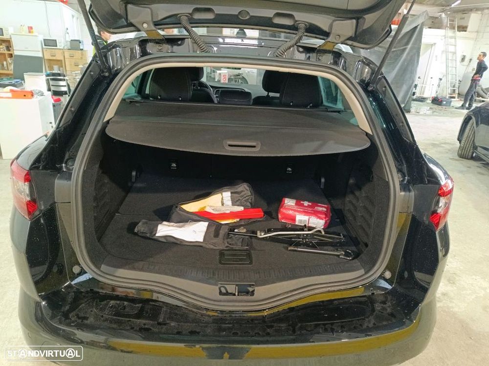 Renault Mégane Sport Tourer 1.5 Blue dCi Limited - 9