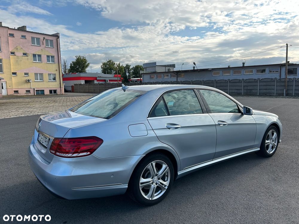 Mercedes-Benz Klasa E 250 CDI 7G-TRONIC Elegance - 11