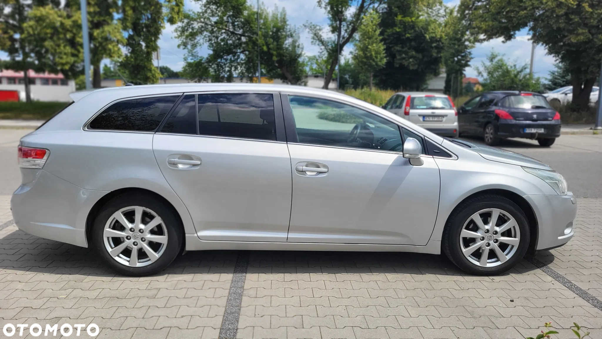 Toyota Avensis 2.0 Sol plus EU5 MS - 4