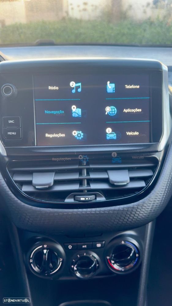 Peugeot 208 1.2 PureTech Signature - 16