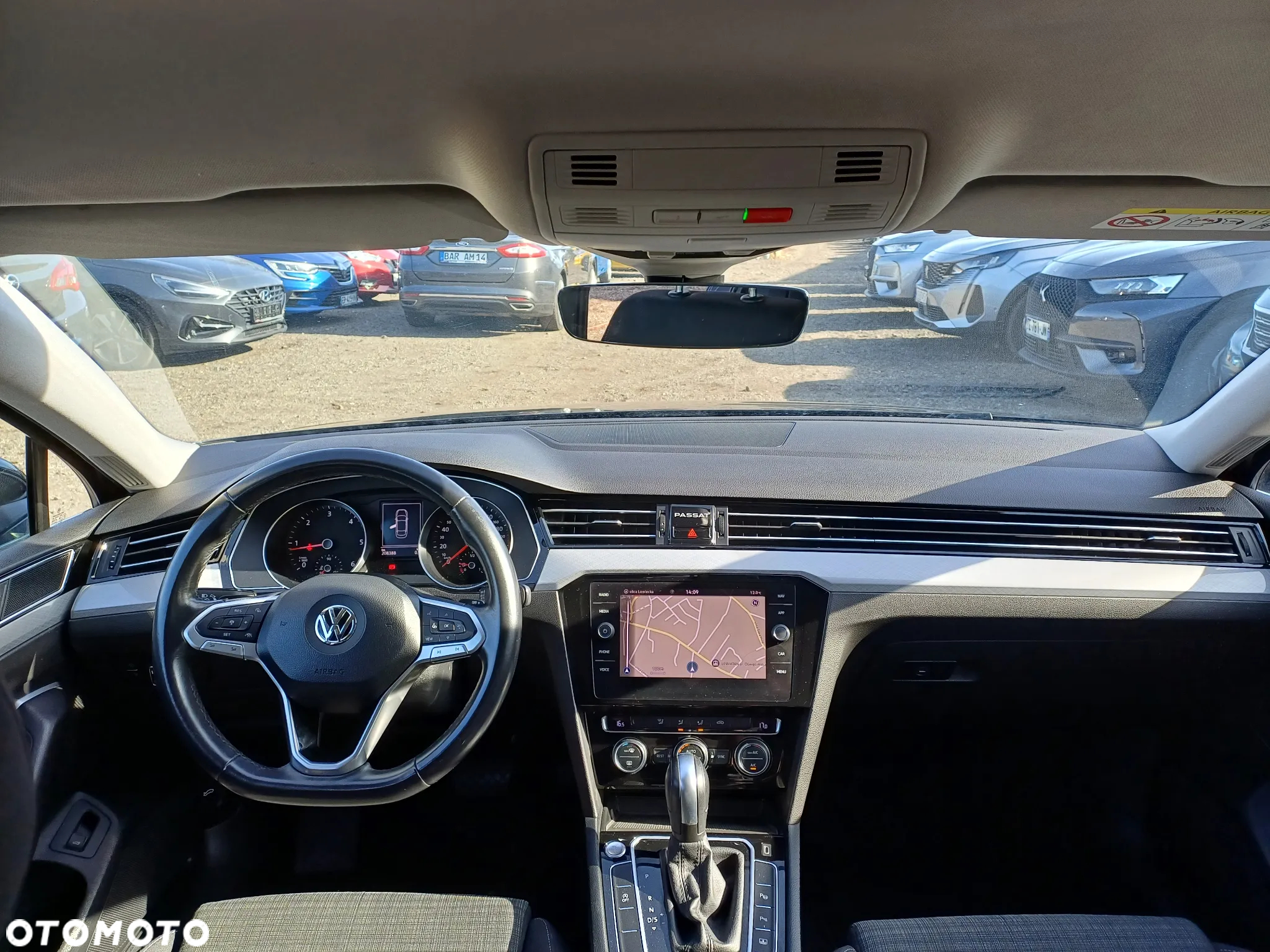 Volkswagen Passat - 22