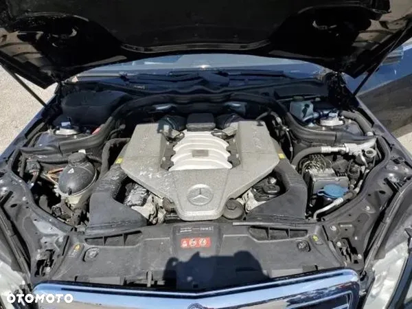 Mercedes-Benz Klasa E 63 AMG - 23