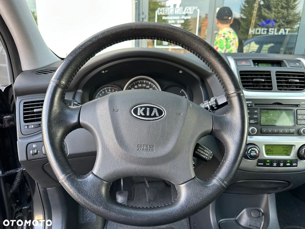 Kia Sportage - 16