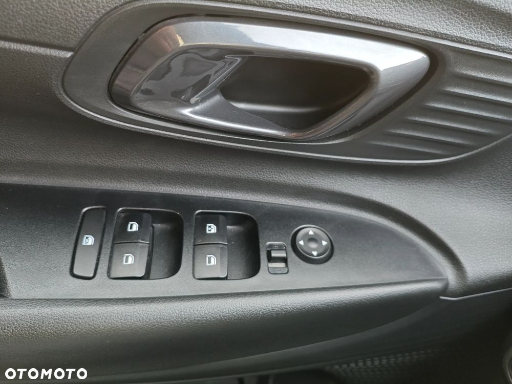 Hyundai i20 1.0 T-GDI Smart - 24