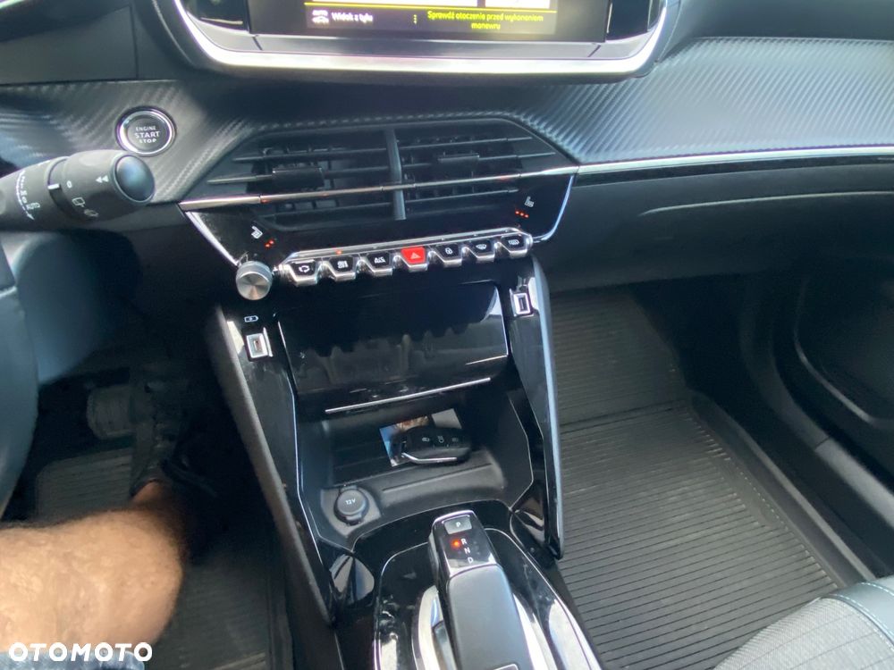 Peugeot 2008 1.5 BlueHDi Allure Pack S&S EAT8 - 21