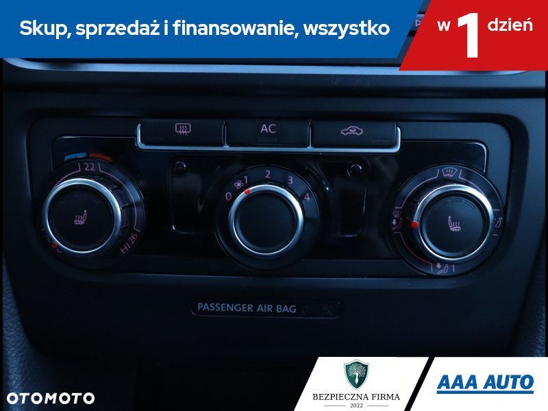 Volkswagen Golf - 18