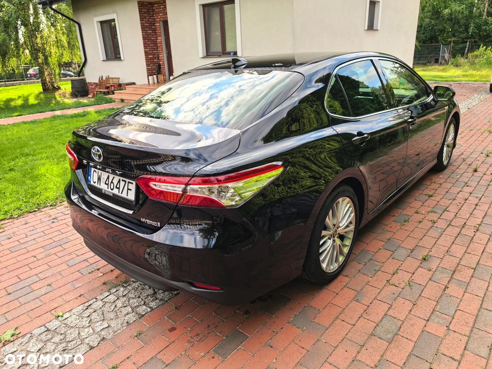 Toyota Camry 2.5 Hybrid Executive CVT - 6