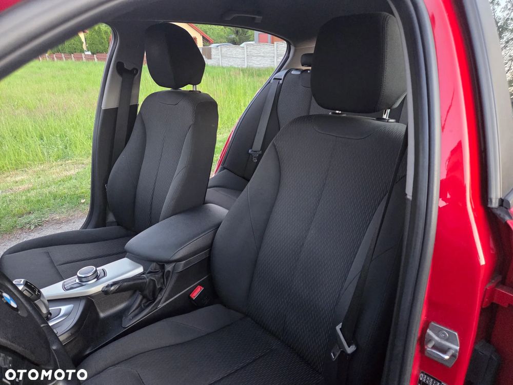 BMW Seria 1 118i Edition Colorvision - 24