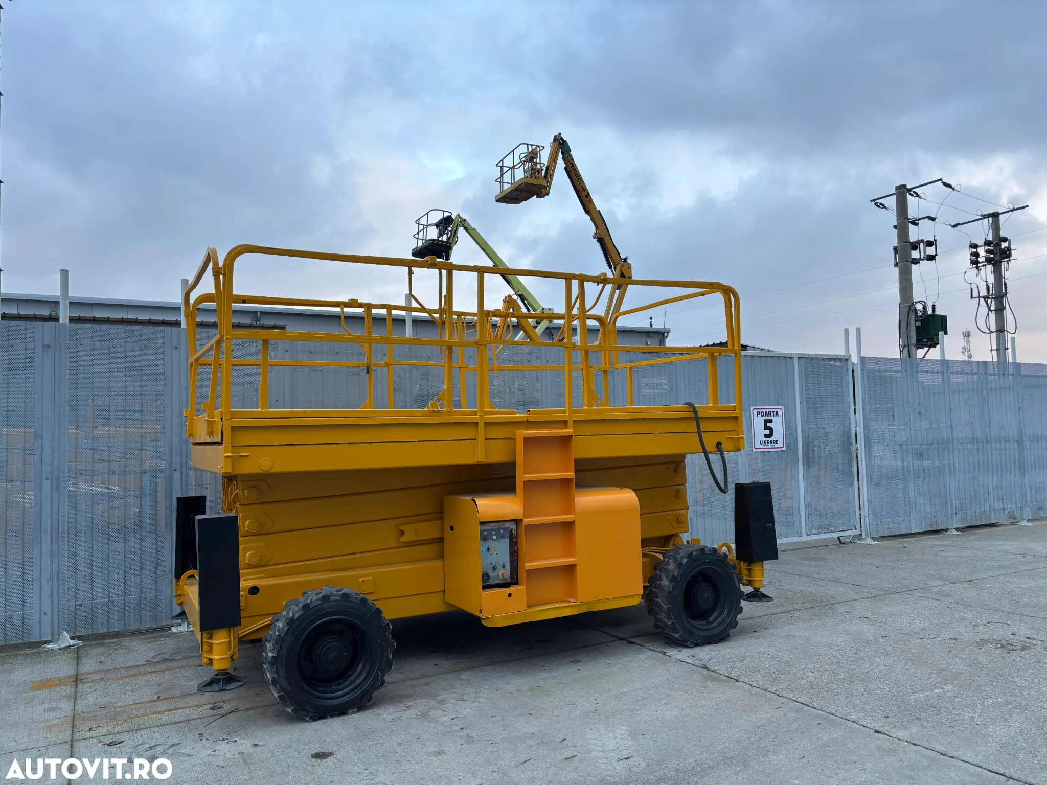 Inchiriere nacela diesel 4x4 - 3