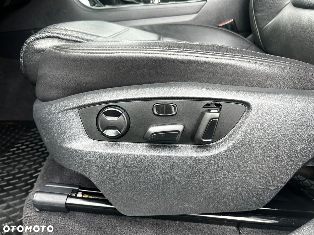 Volkswagen Touareg 3.0 V6 TDI Blue Motion DPF Automatik - 20